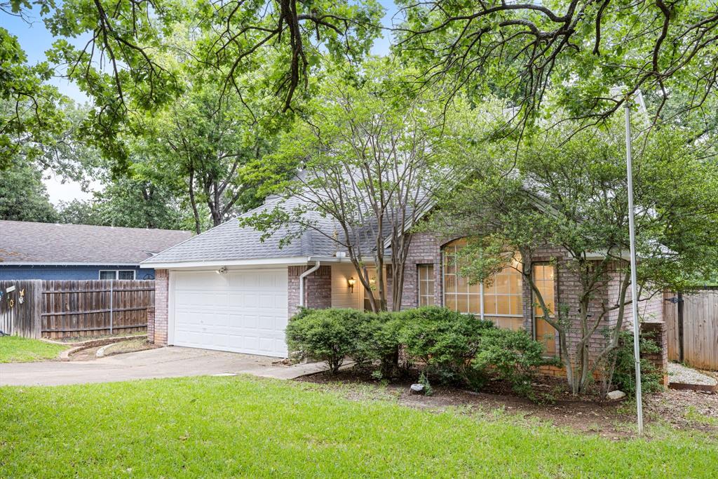 3208 Hickory Court Property Photo 1