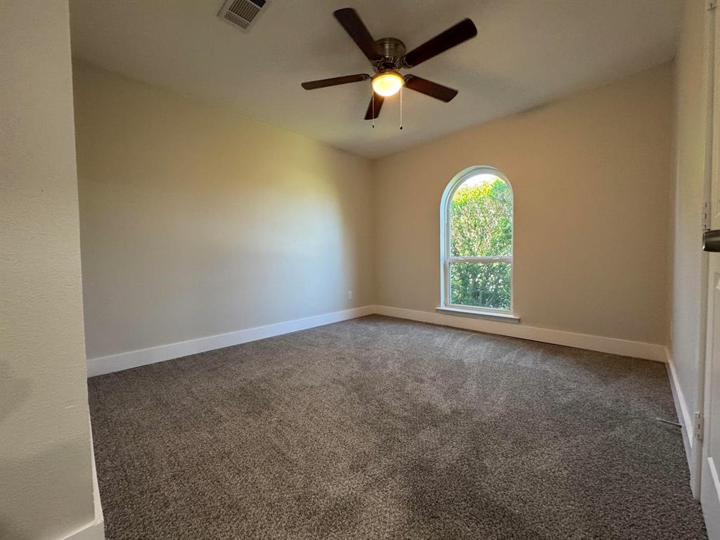 8237 Albert Street Property Photo 13