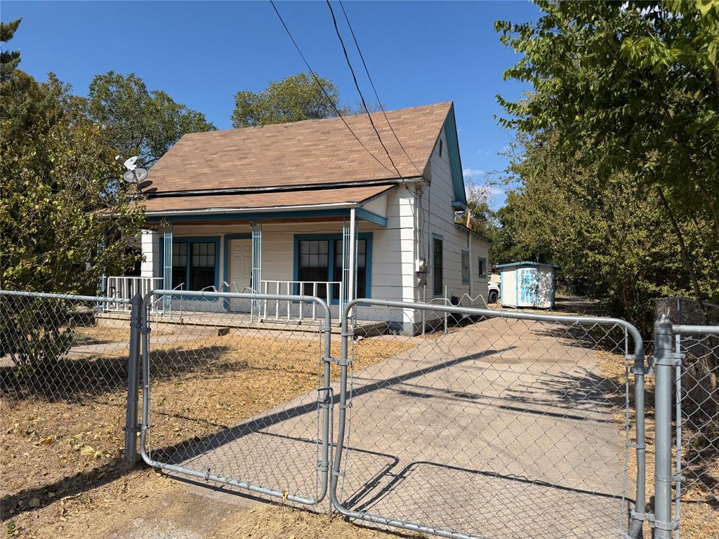 671 N. Race Property Photo 17