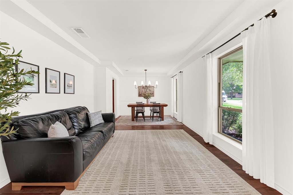 2814 Forest Grove Drive Property Photo 8