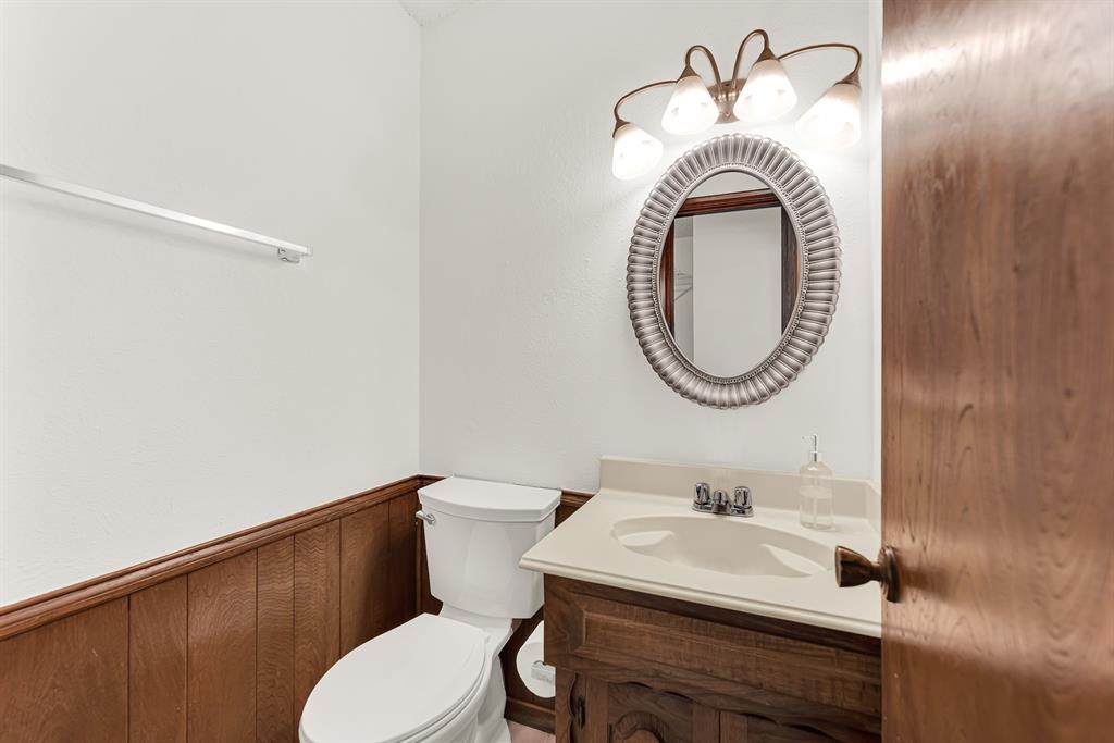 2814 Forest Grove Drive Property Photo 33