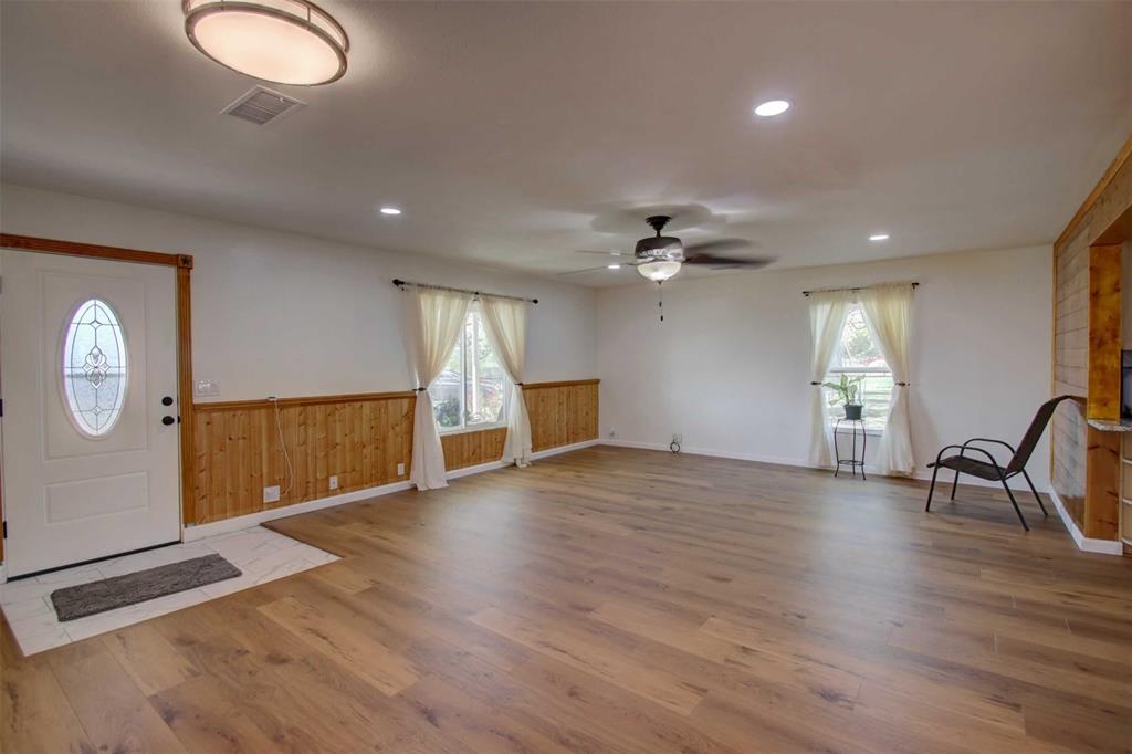 3559 Springfield Road Property Photo 5