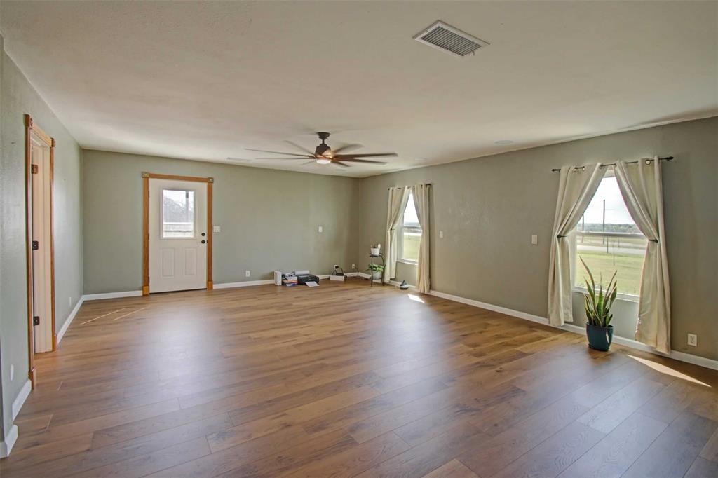 3559 Springfield Road Property Photo 7