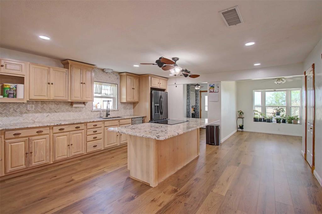 3559 Springfield Road Property Photo 11