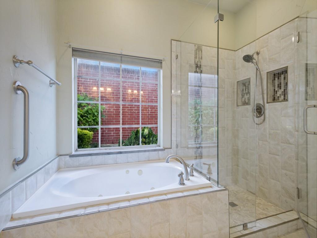 1117 Ellison Park Circle Property Photo 28
