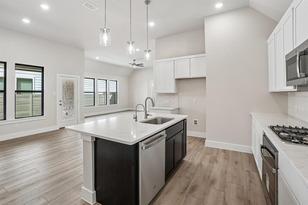 9301 Rolling Meadow Way Property Photo 4