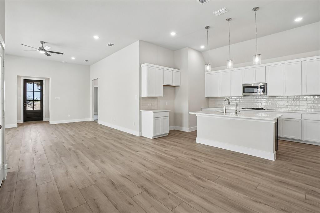 9301 Rolling Meadow Way Property Photo 11