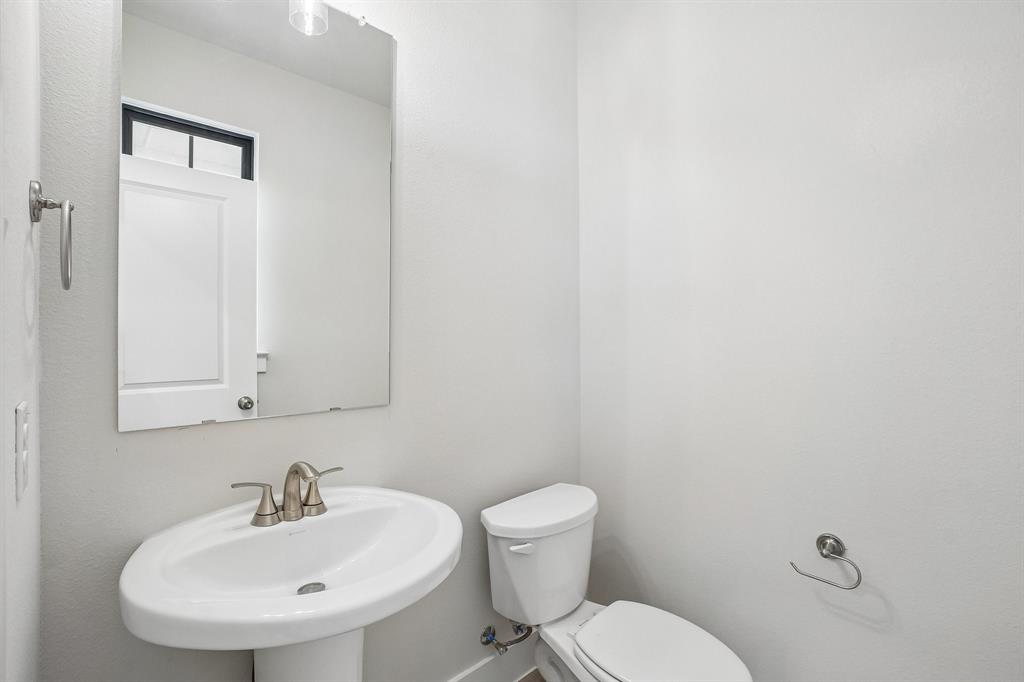 9301 Rolling Meadow Way Property Photo 17