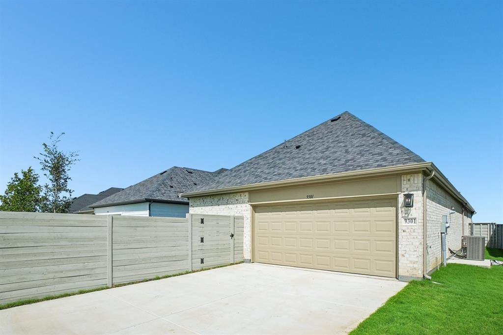 9301 Rolling Meadow Way Property Photo 34