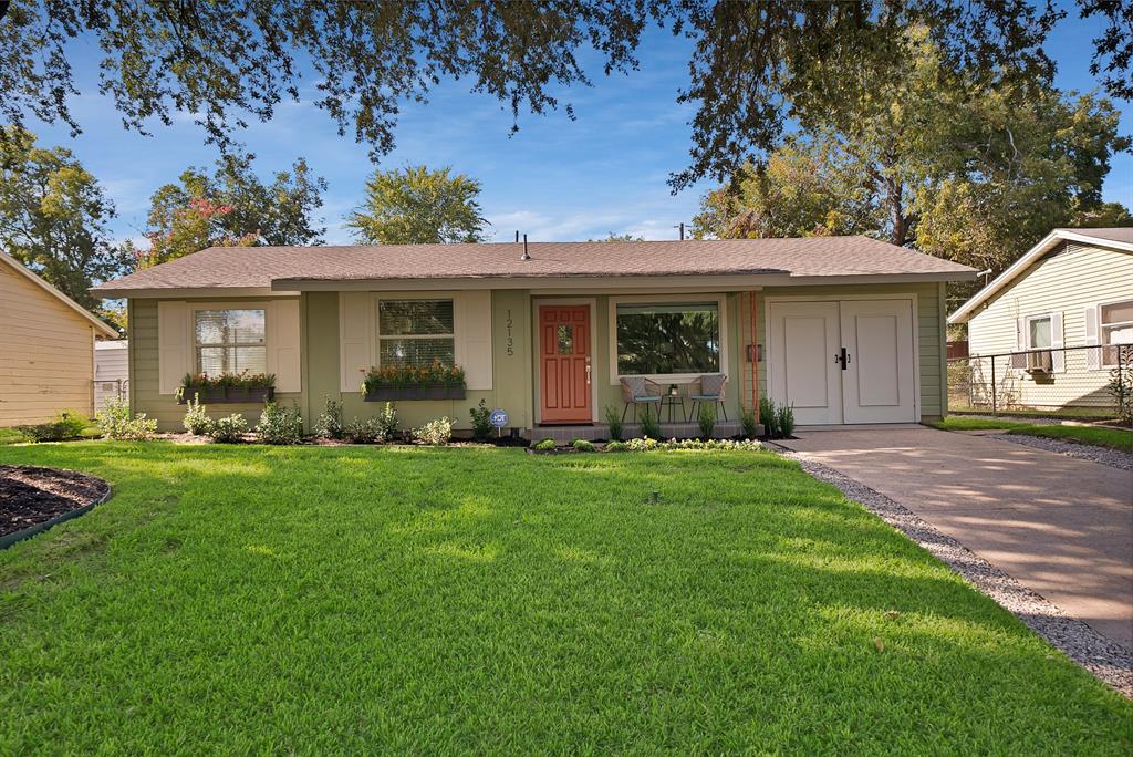 12135 Oberlin Drive Property Photo 1