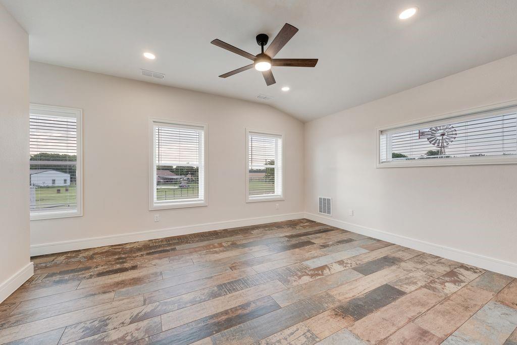 11167 Plainview Road Property Photo 19