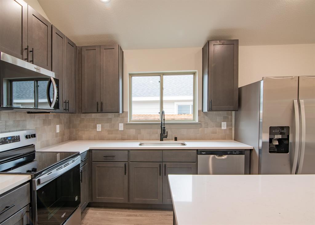 13565 Bonanza Circle Property Photo 4