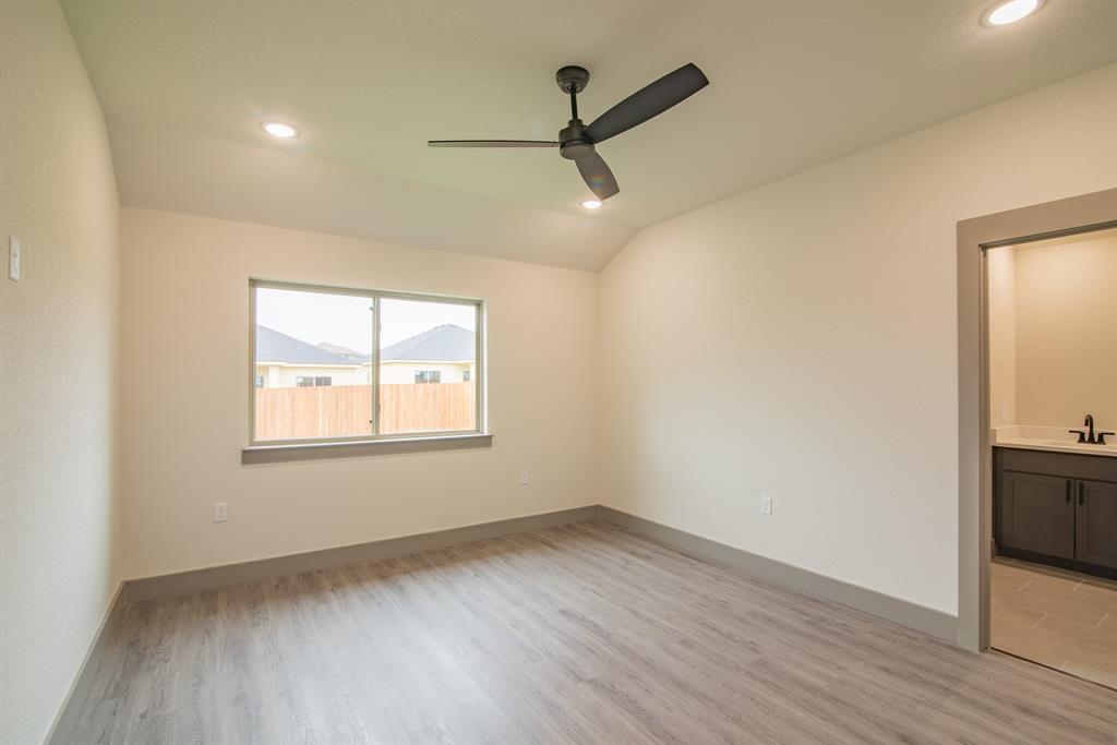 13565 Bonanza Circle Property Photo 5