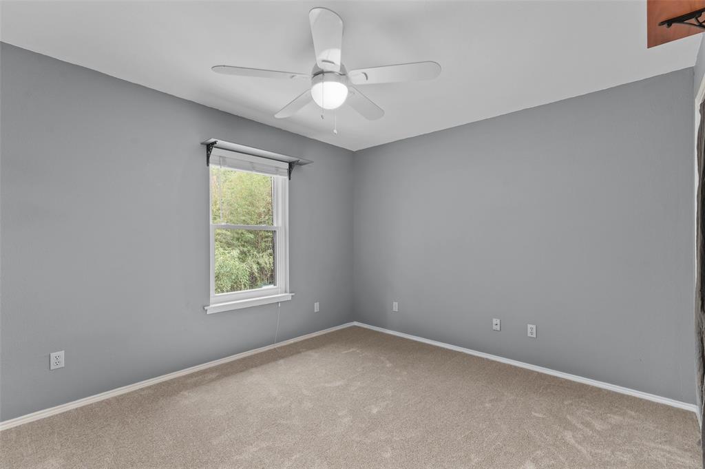 2002 Emerson Lane Property Photo 24
