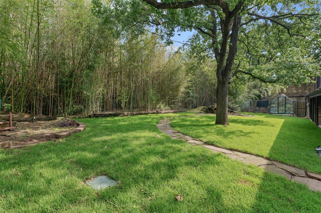 2002 Emerson Lane Property Photo 35