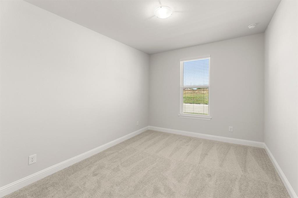 2906 Hanscom Street Property Photo 21