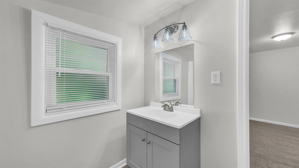 1220 N Rusk Street Property Photo 22