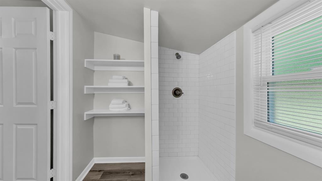1220 N Rusk Street Property Photo 23