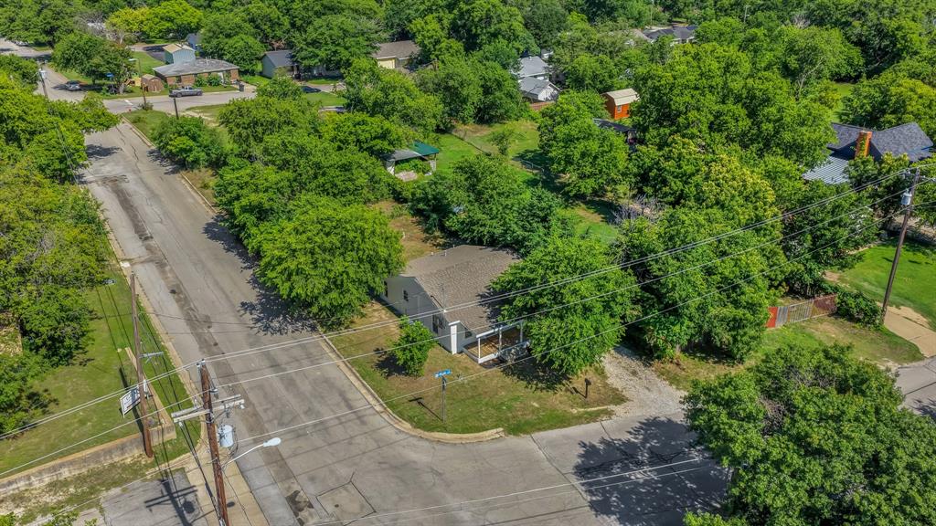 1220 N Rusk Street Property Photo 31