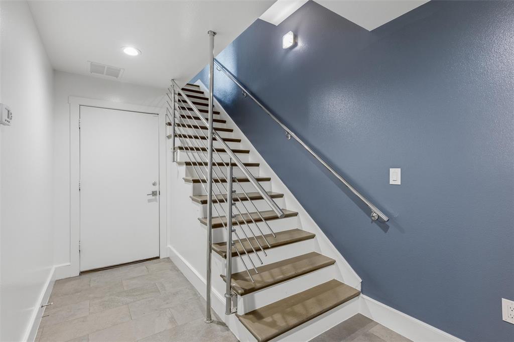 1815 Browder Street E Property Photo 10