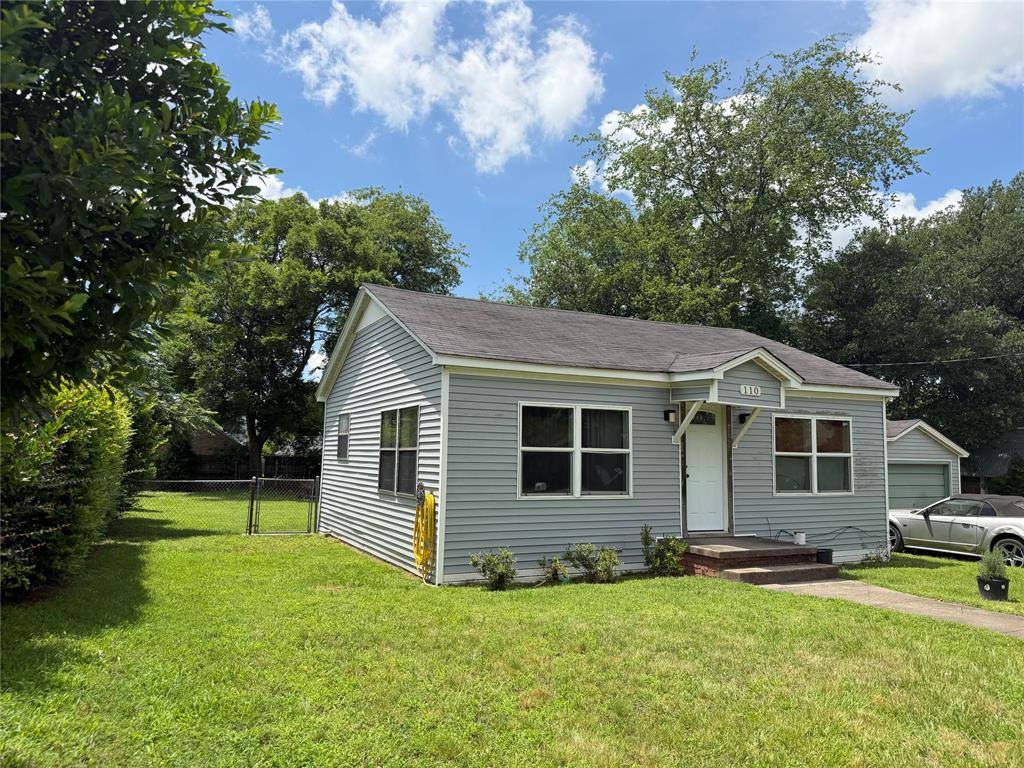 110 Yorke Street Property Photo 1