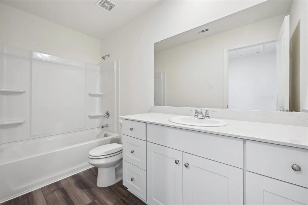 4407 Wood Fern Lane Property Photo 27