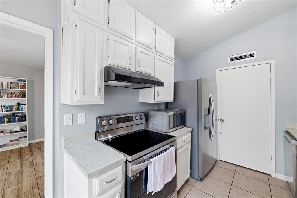 7254 Pineberry Road Property Photo 11