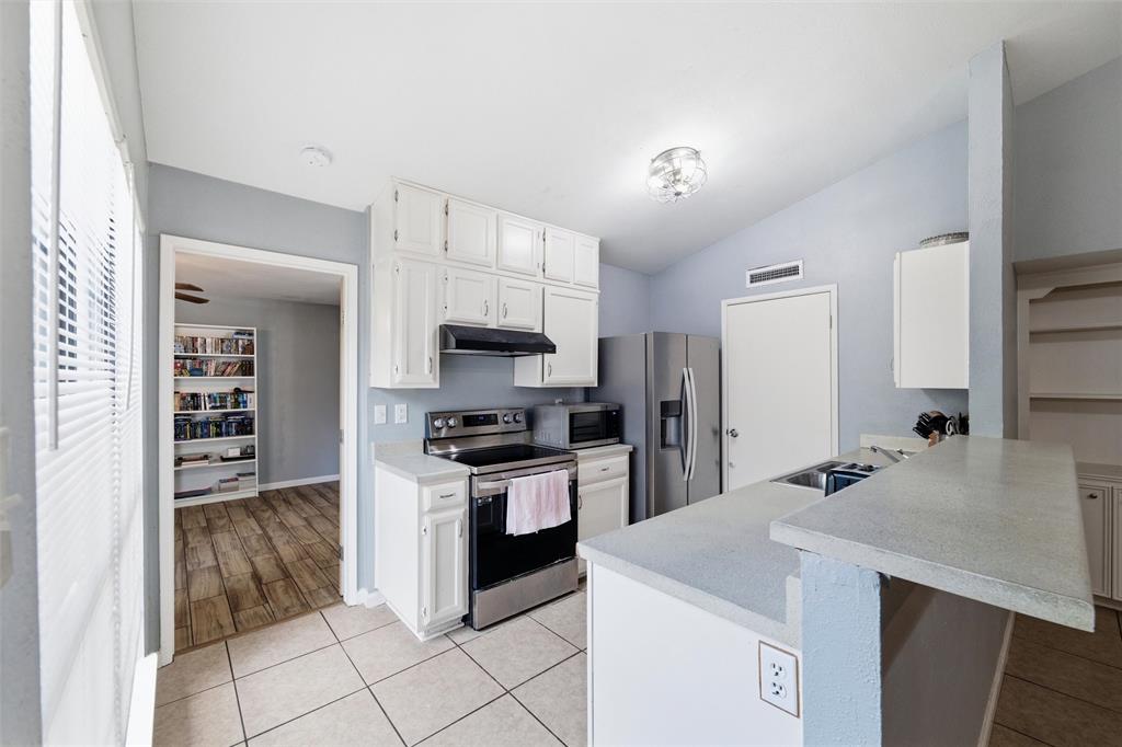 7254 Pineberry Road Property Photo 14