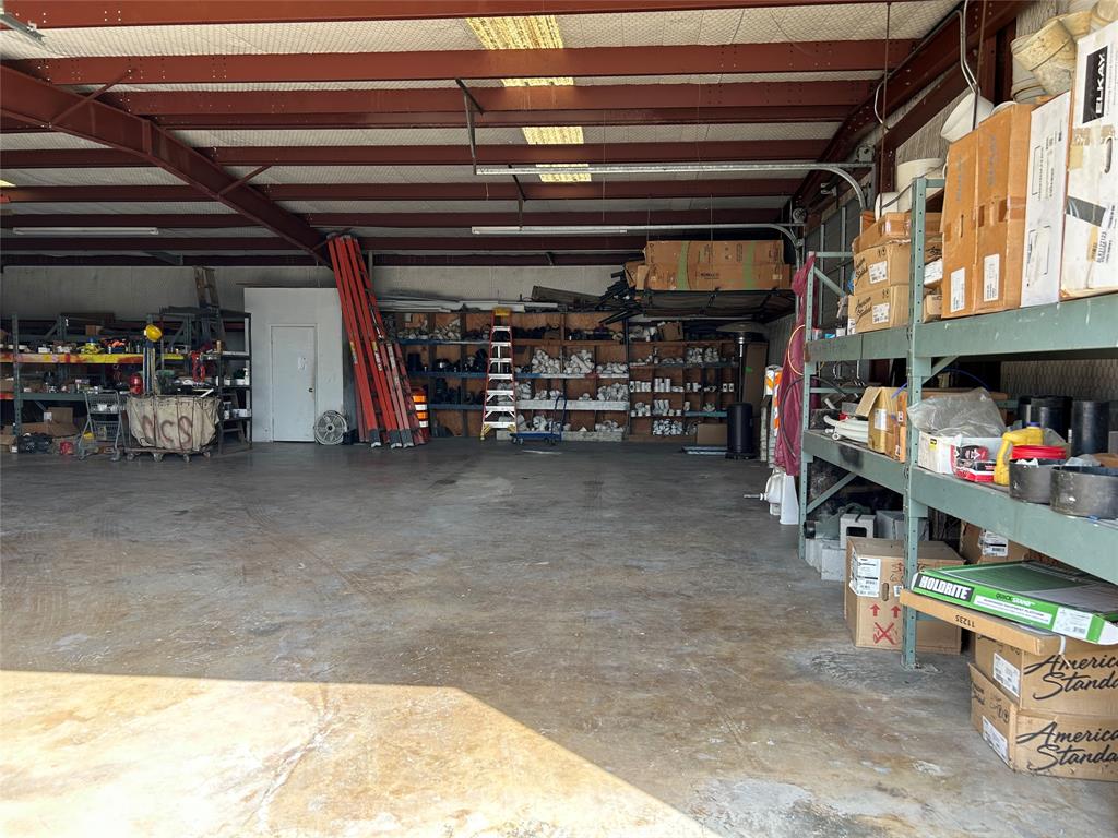 2432 Edinburgh Street Property Photo 20