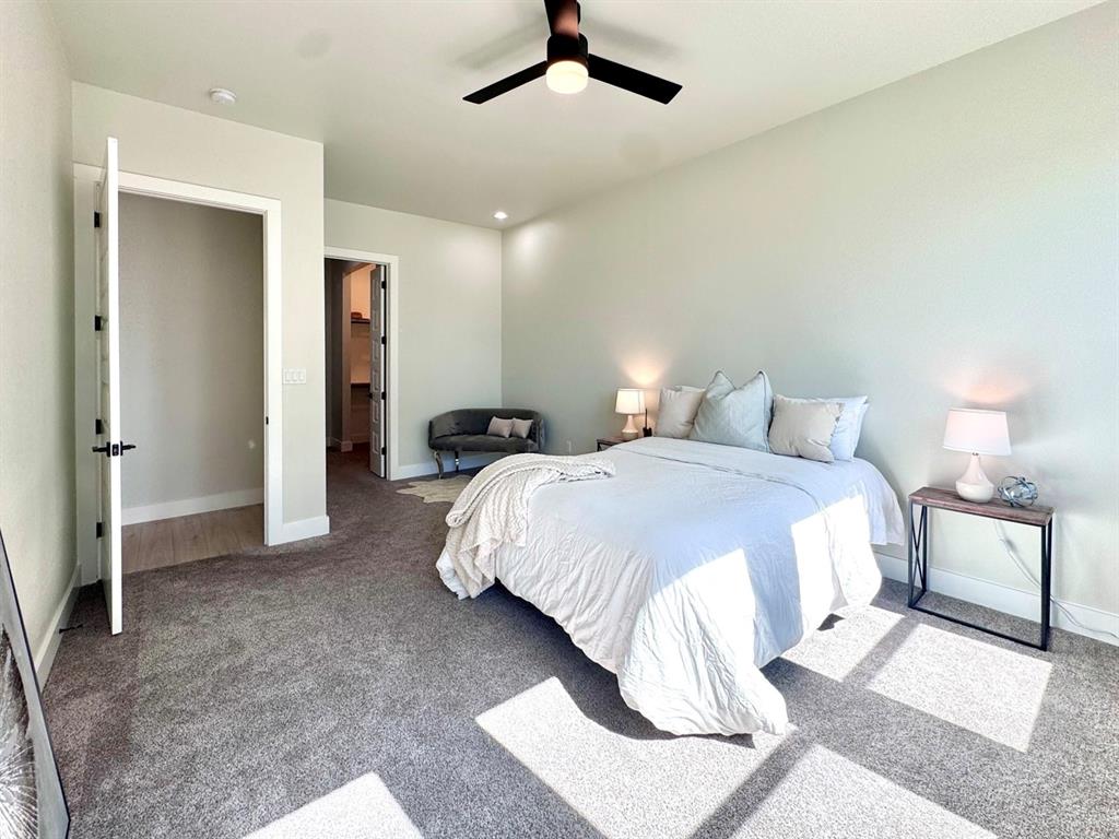 2402 Amesbury Drive Property Photo 15