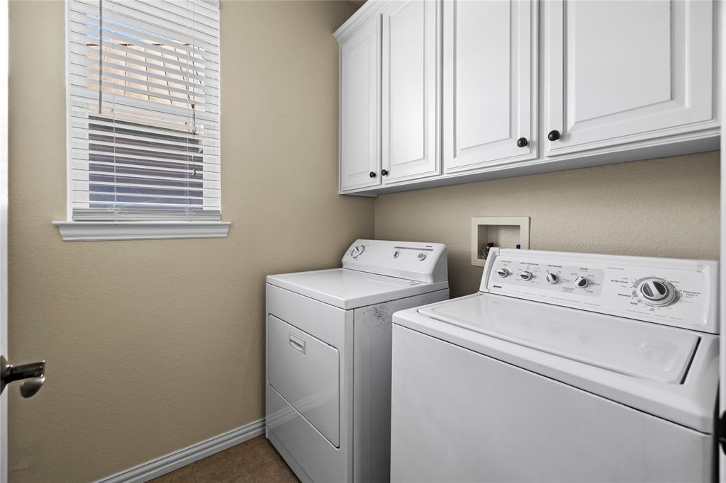 8597 Fallow Run Property Photo 32