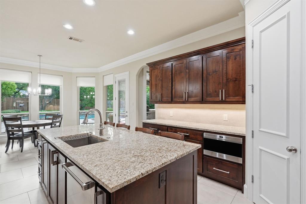 1016 Meandering Woods Drive Property Photo 11