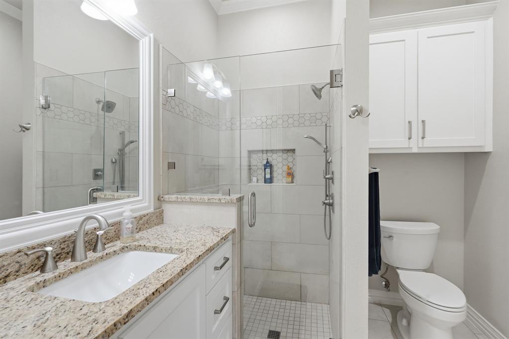 1016 Meandering Woods Drive Property Photo 24