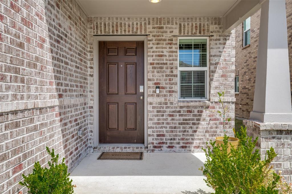 1637 Ackerly Drive Property Photo 2