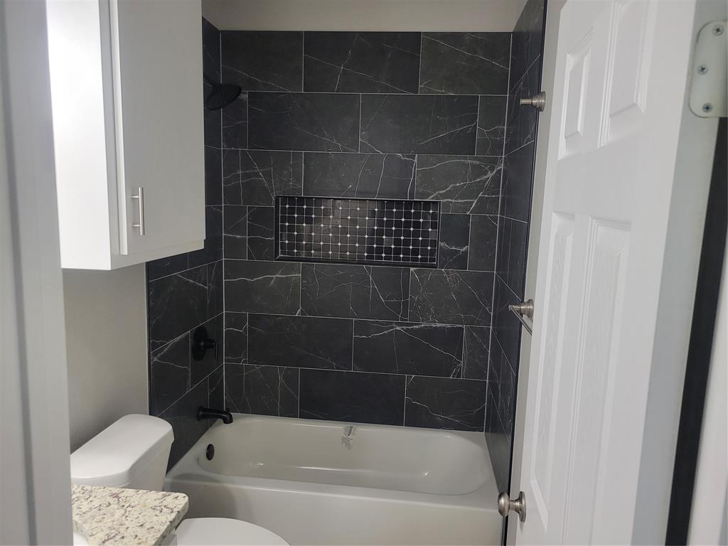 2714 1st Street Property Photo 11