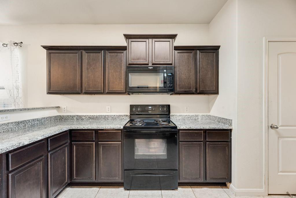 6325 Verdon Gorge Drive Property Photo 15