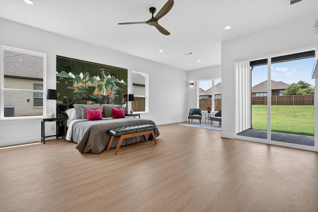 1009 Devonshire Drive Property Photo 8