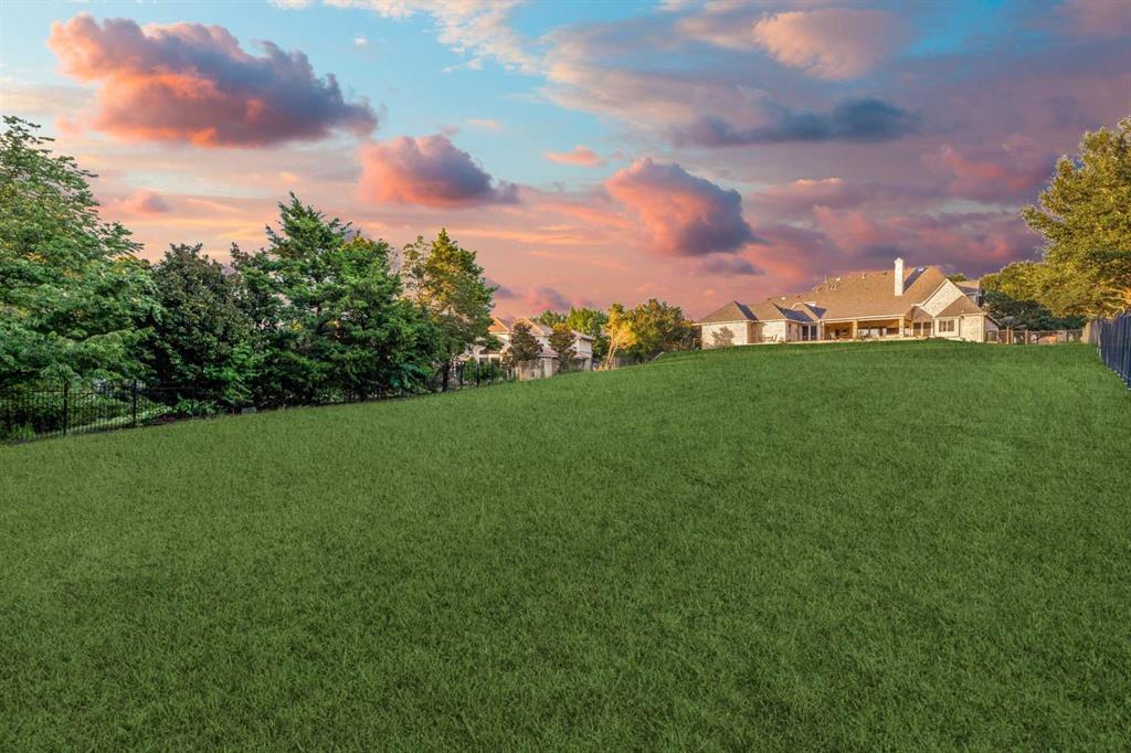 403 Creekside Drive Property Photo 11