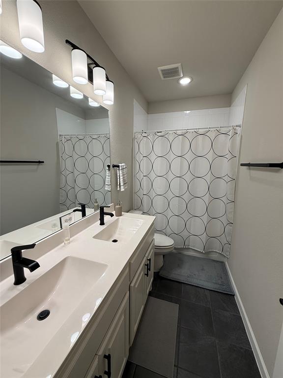 2561 Four Roses Drive Property Photo 10