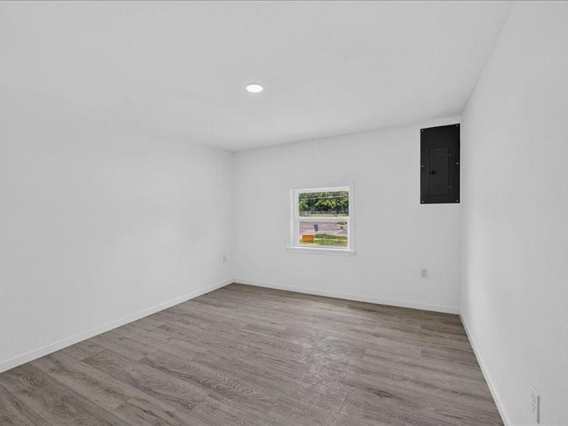 2402 E Overton Road Property Photo 15