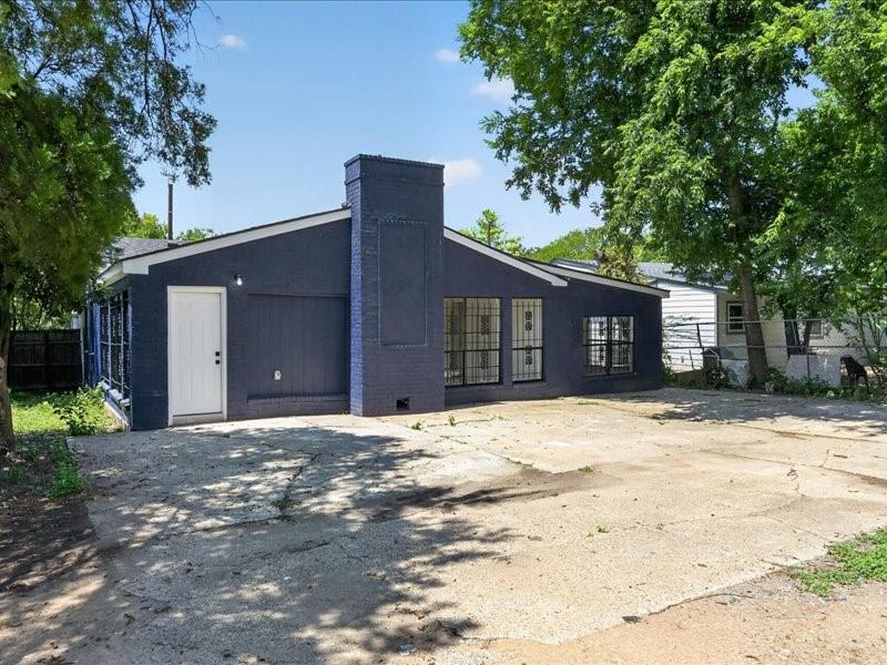 2402 E Overton Road Property Photo 21