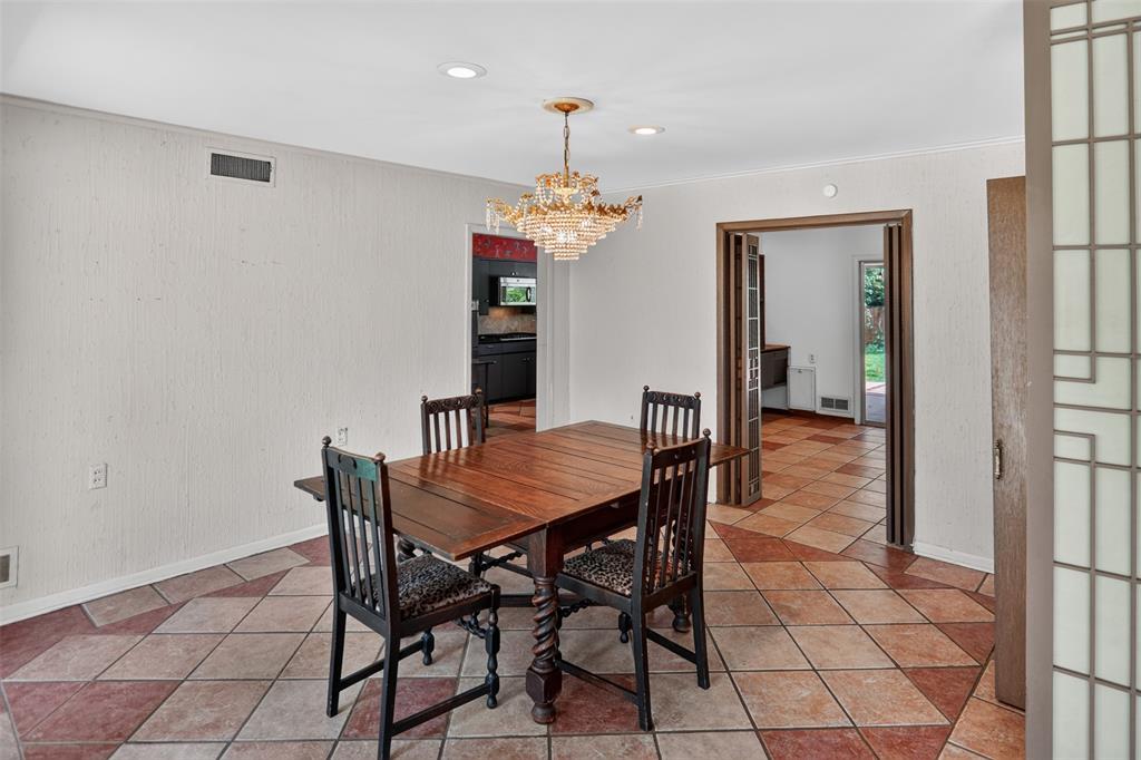 1911 Harrison Avenue Property Photo 4