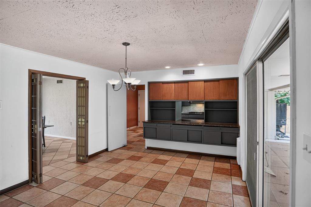 1911 Harrison Avenue Property Photo 8