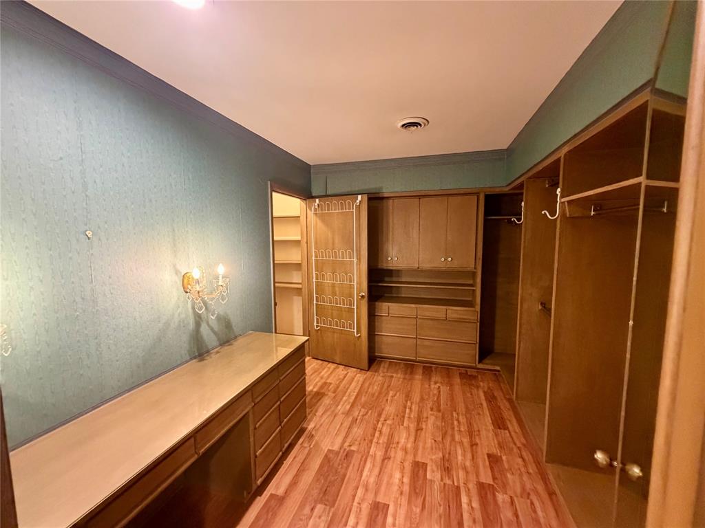 1911 Harrison Avenue Property Photo 20
