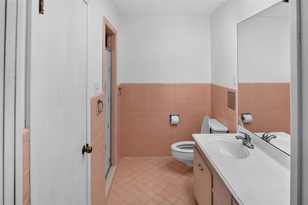 1911 Harrison Avenue Property Photo 22