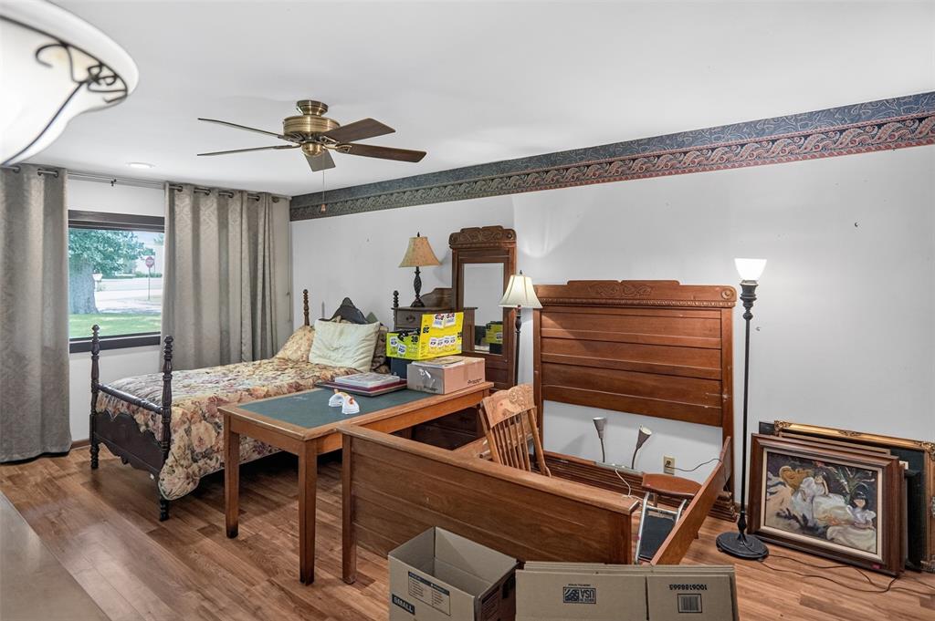 1911 Harrison Avenue Property Photo 23