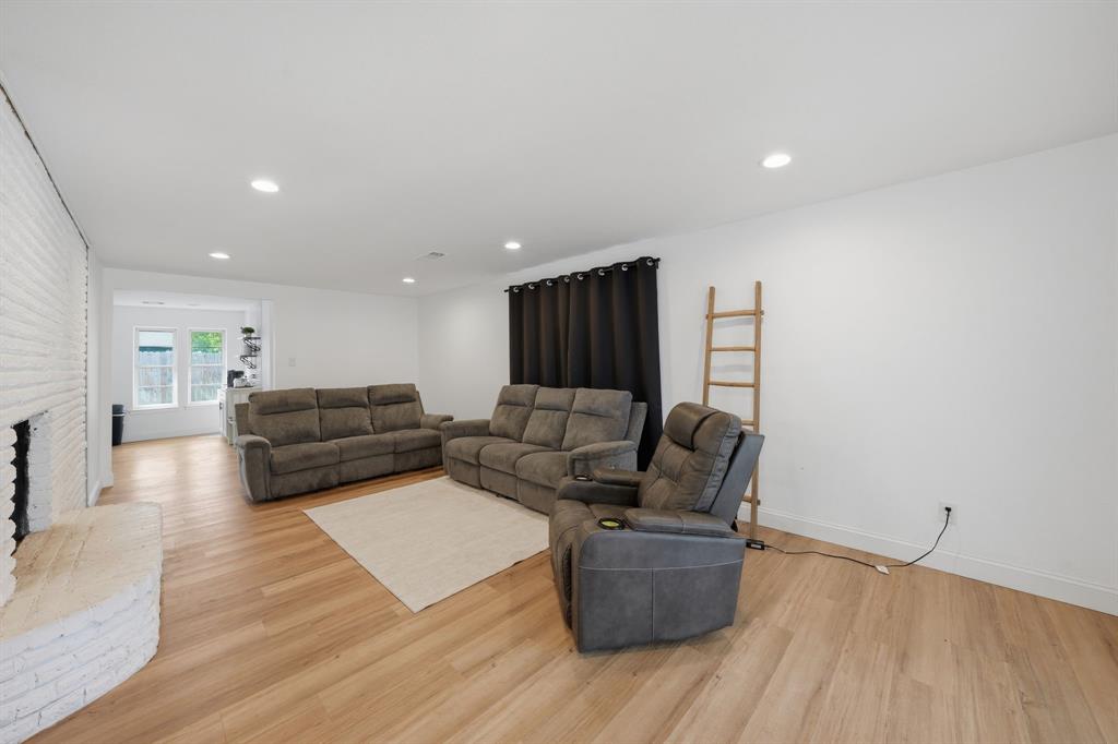 8700 Eagleview Court Property Photo 6