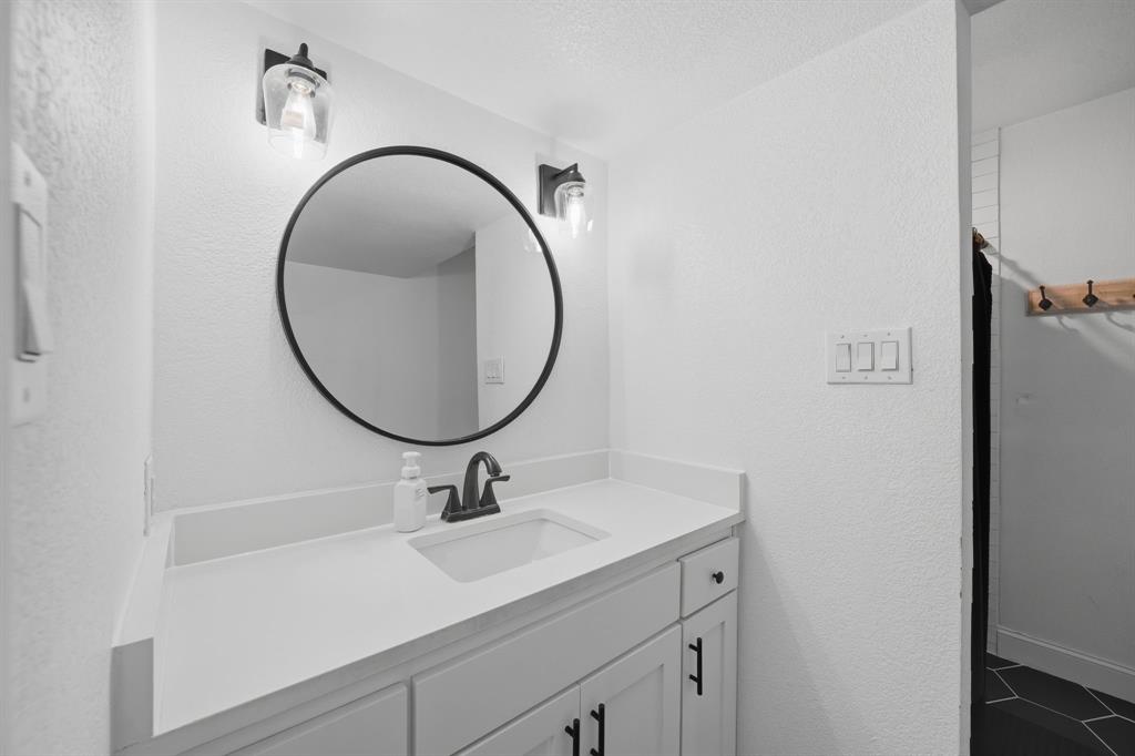 8700 Eagleview Court Property Photo 27