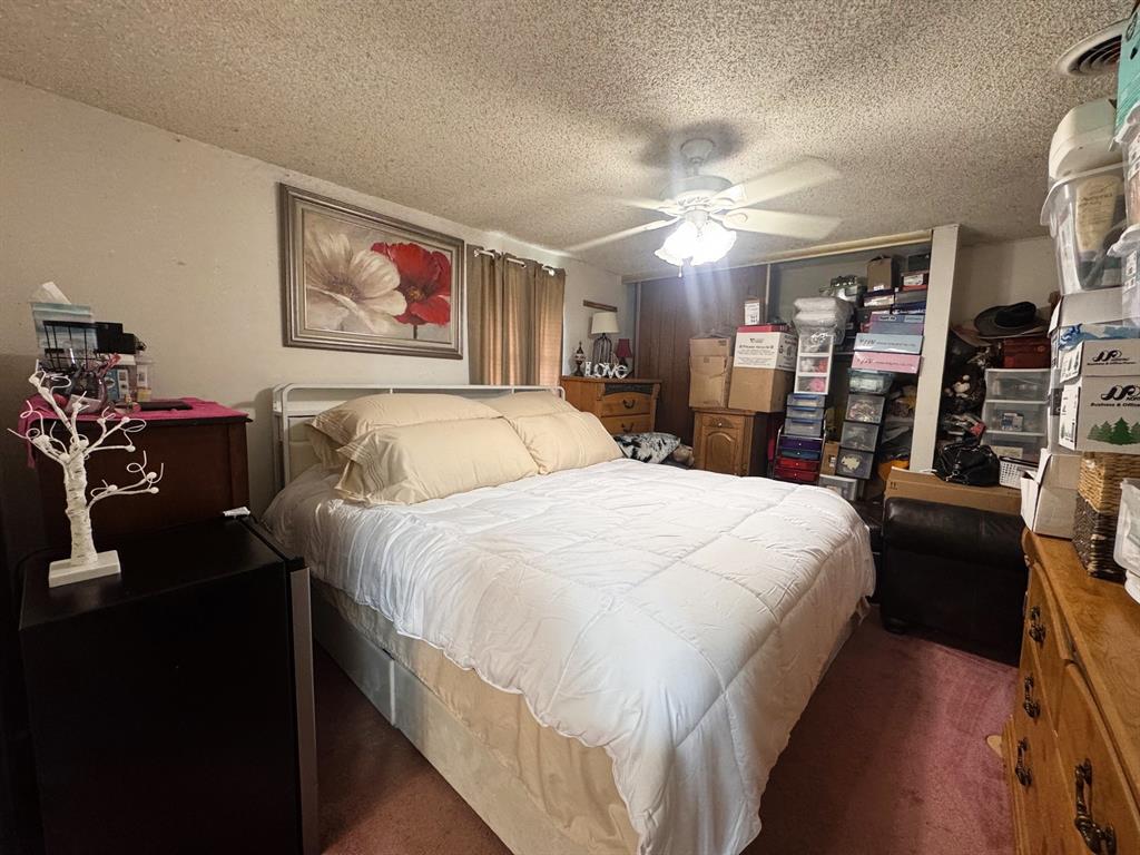 302 N O'tyson Property Photo 9