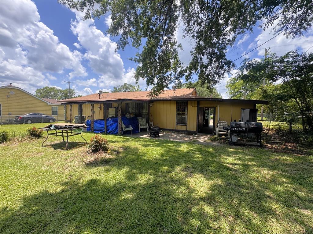 302 N O'tyson Property Photo 16